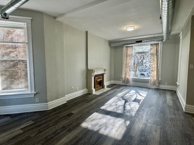Foto del edificio - 5 bedroom in CHICAGO IL 60622