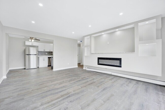 Foto del edificio - 121 W 63rd St