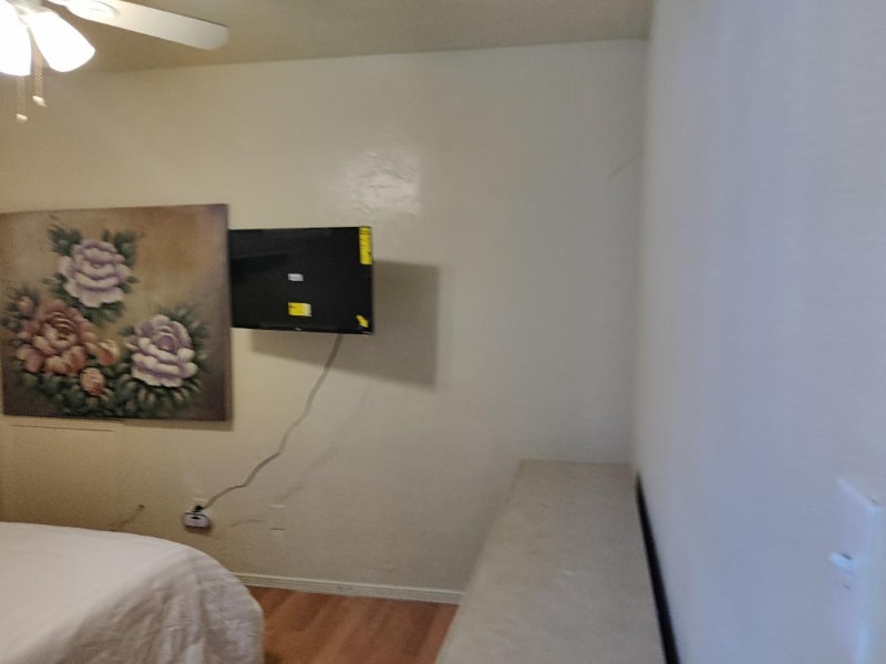 Foto del edificio - 811 Georgiana Dr