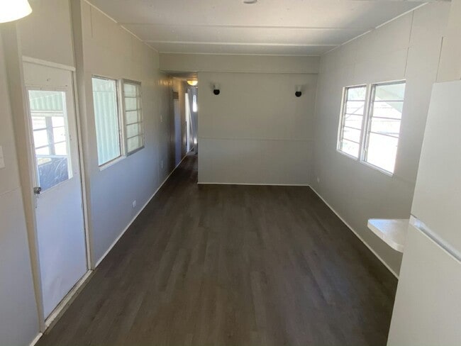 Building Photo - 26 Circle Dr