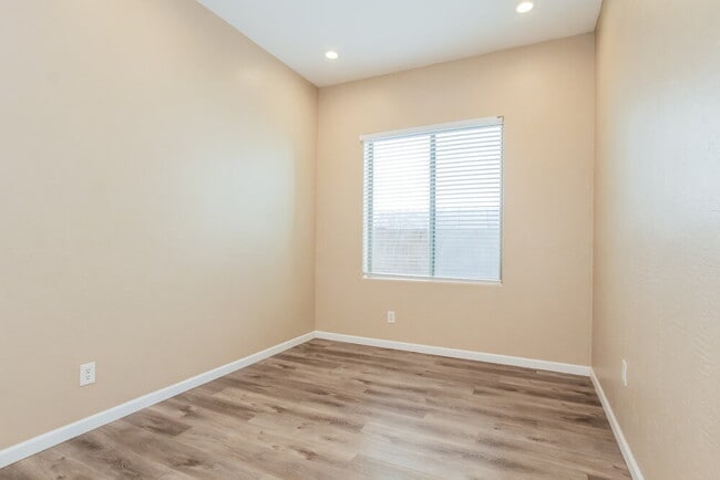 Foto del edificio - 5037 W Nancy Ln