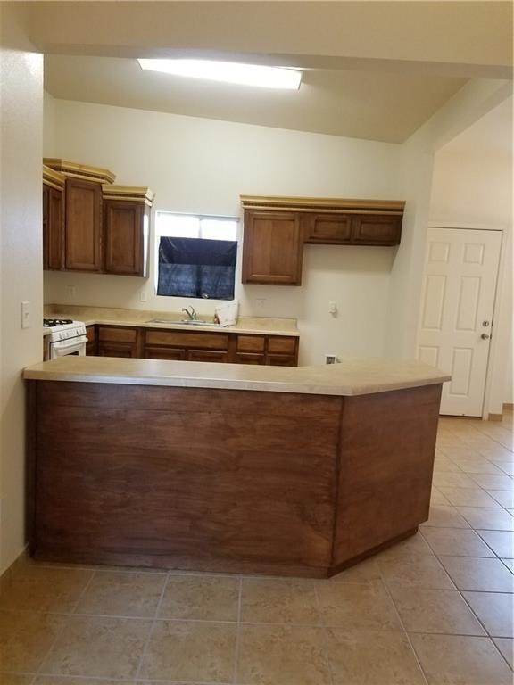 Foto del edificio - 295 Leslie Ct