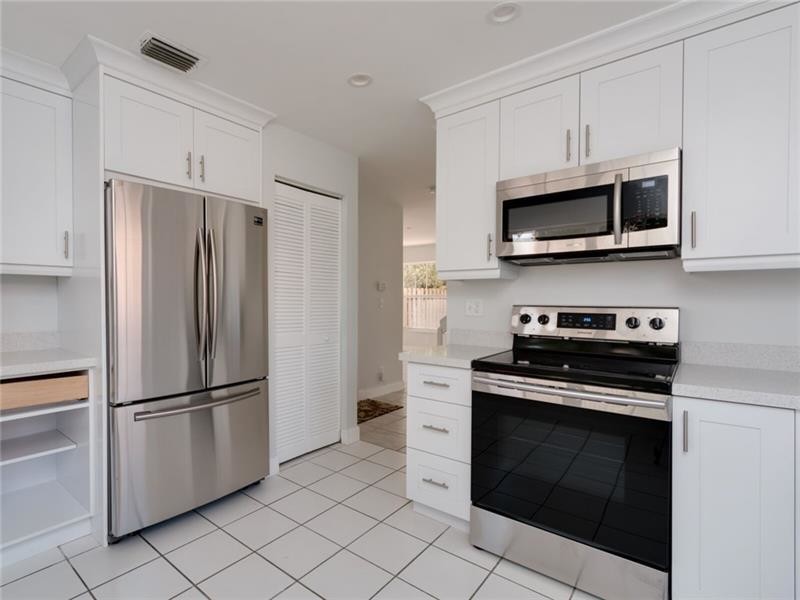 Foto principal - 6231 Island Way