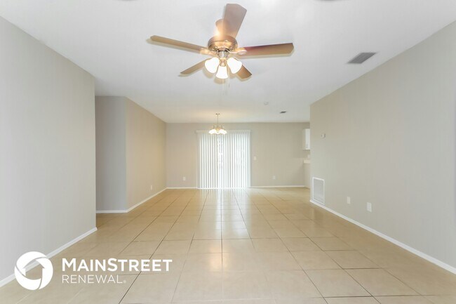Building Photo - 2831 SE Melaleuca Blvd