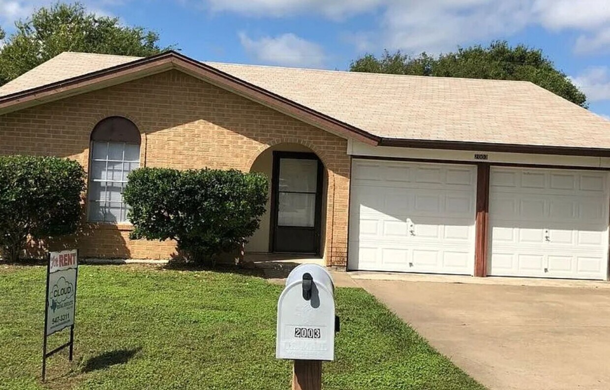 Foto principal - For Rent in Copperas Cove – 3 Bedroom Home...