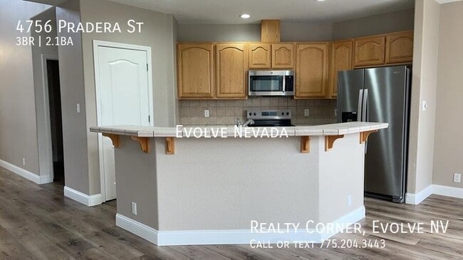 Building Photo - 4756 Pradera St