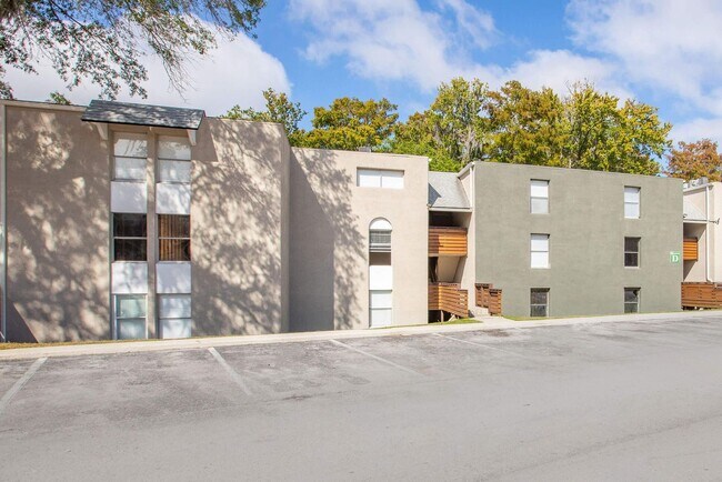 Interior Photo - Renaissance at Strawberry Creek Apartments