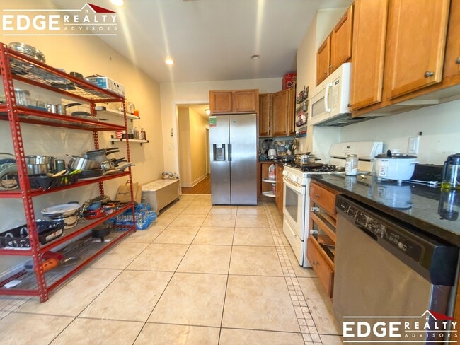 Photo - 191 Boylston St Apartment