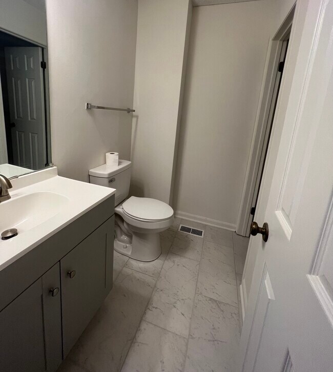 Bathroom - 138 Heritage Ln