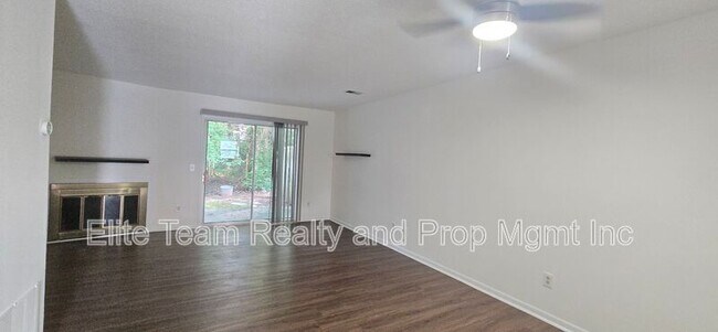 Foto del edificio - 3109 Heathstead Place
