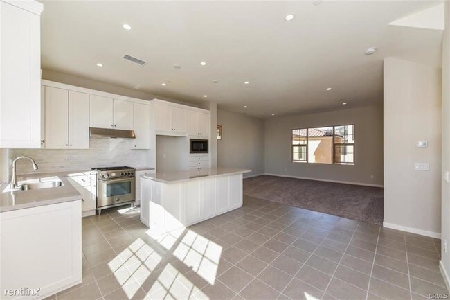 Building Photo - 3 br, 4 bath Condo - 174 Milky Way