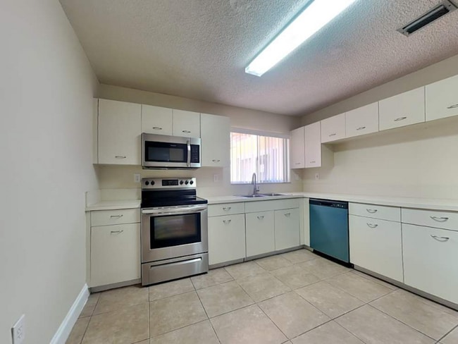 Foto del edificio - 11313 SW 74th St