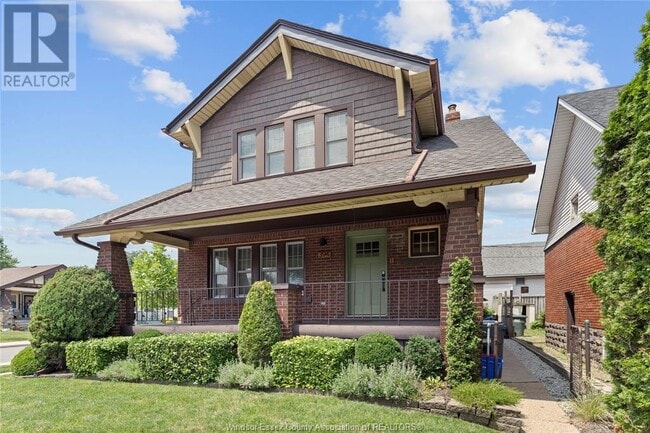 Building Photo - 394 Grove Ave