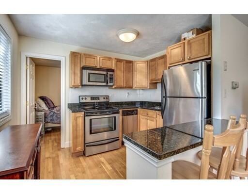 Primary Photo - 7 Mortimer Pl