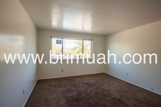 Building Photo - 4727 S 1300 E