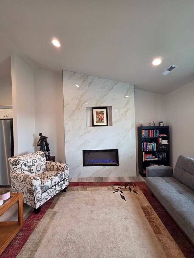 Building Photo - 6817 Rd 108