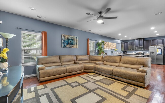 Building Photo - 225 Mayberry Ct