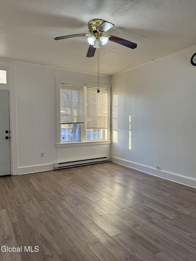 Building Photo - 290 2nd Ave