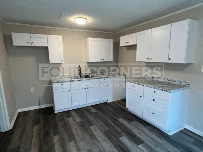 Foto del edificio - Spacious 3 Bedroom 1.5 Bath House