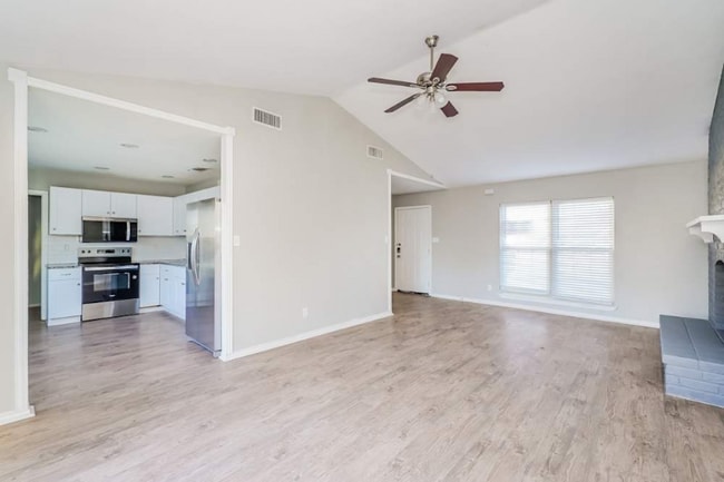 Building Photo - 4736 Scots Briar Ln