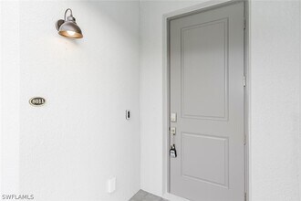 Building Photo - 5661 Melbourne Ct