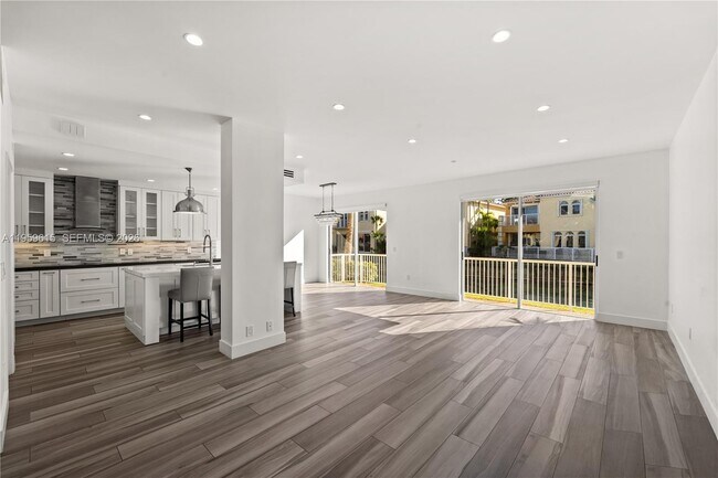 Foto del edificio - 3110 NE 210th Terrace