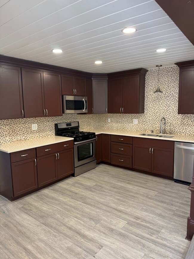 Building Photo - 9422 Krepp Dr