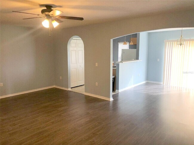 Building Photo - 9871 Ashburn Lake Dr