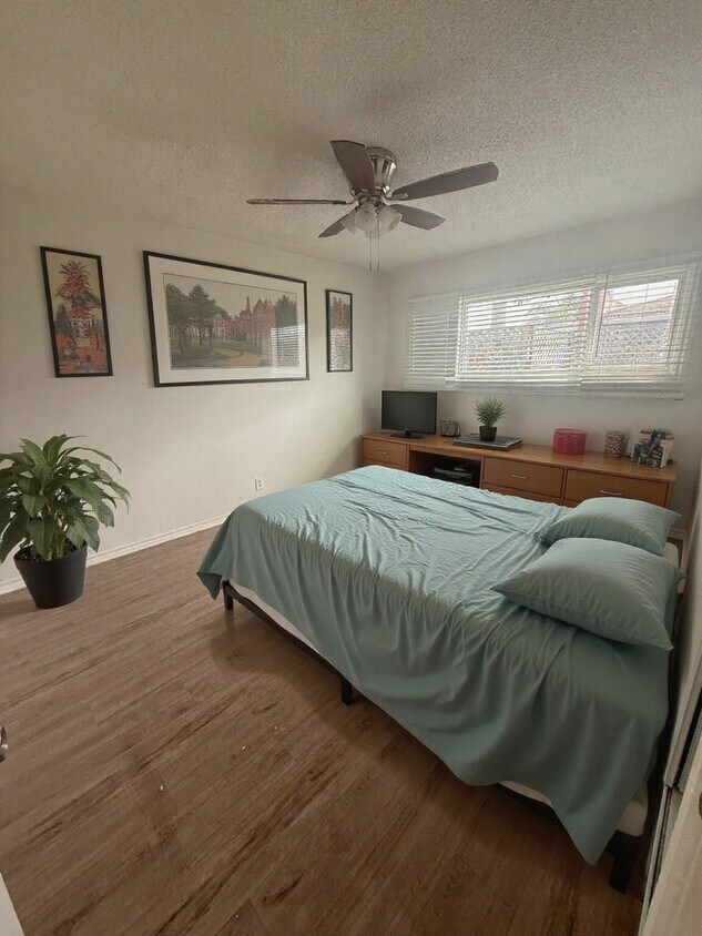 Foto del edificio - 4714 W 152nd St