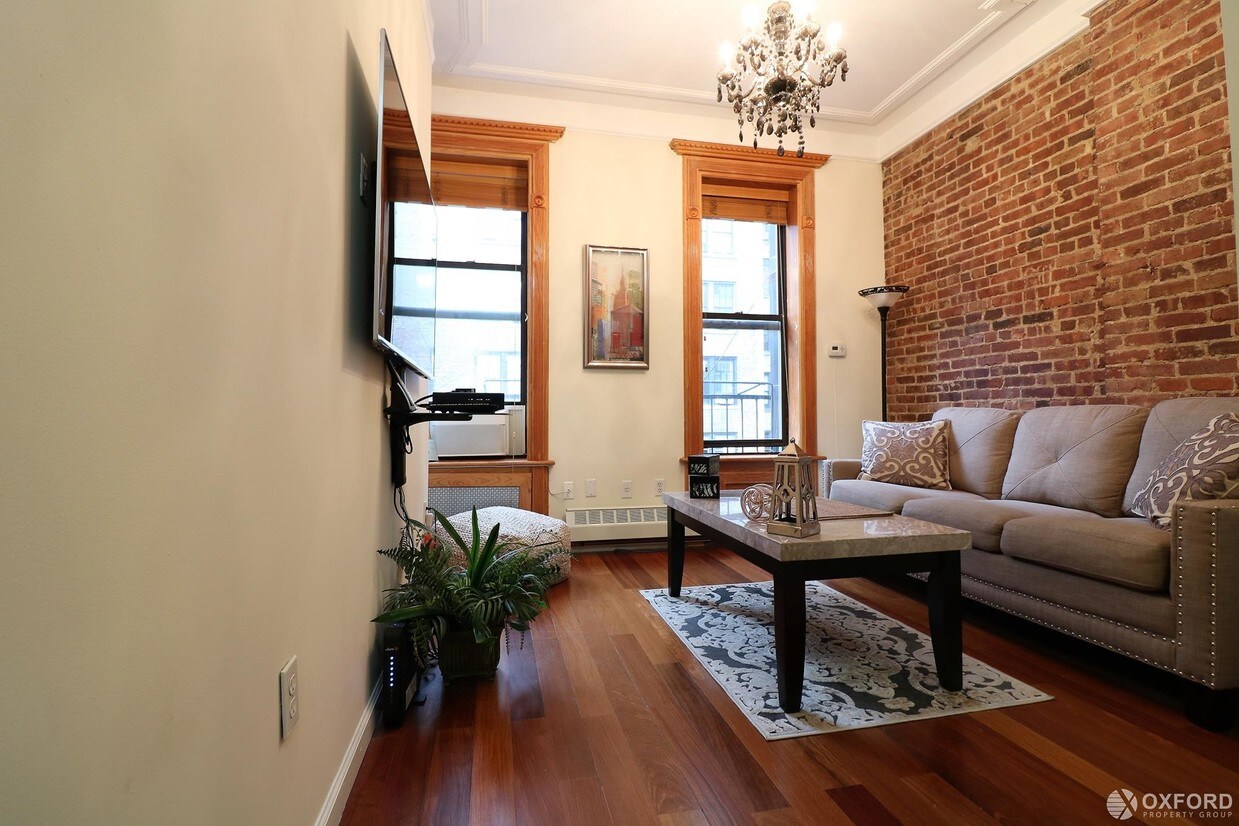 Primary Photo - 71 West 71st Street