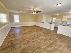 Building Photo - 1198 Holly Springs Rd