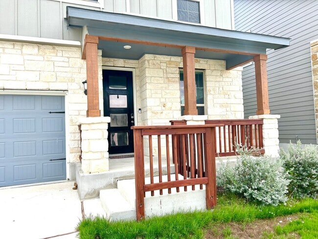 Building Photo - **APPLICATION RECEIVED** AVAILABLE NOW! 2-...