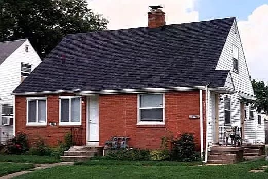 Primary Photo - 390 S Powell Ave