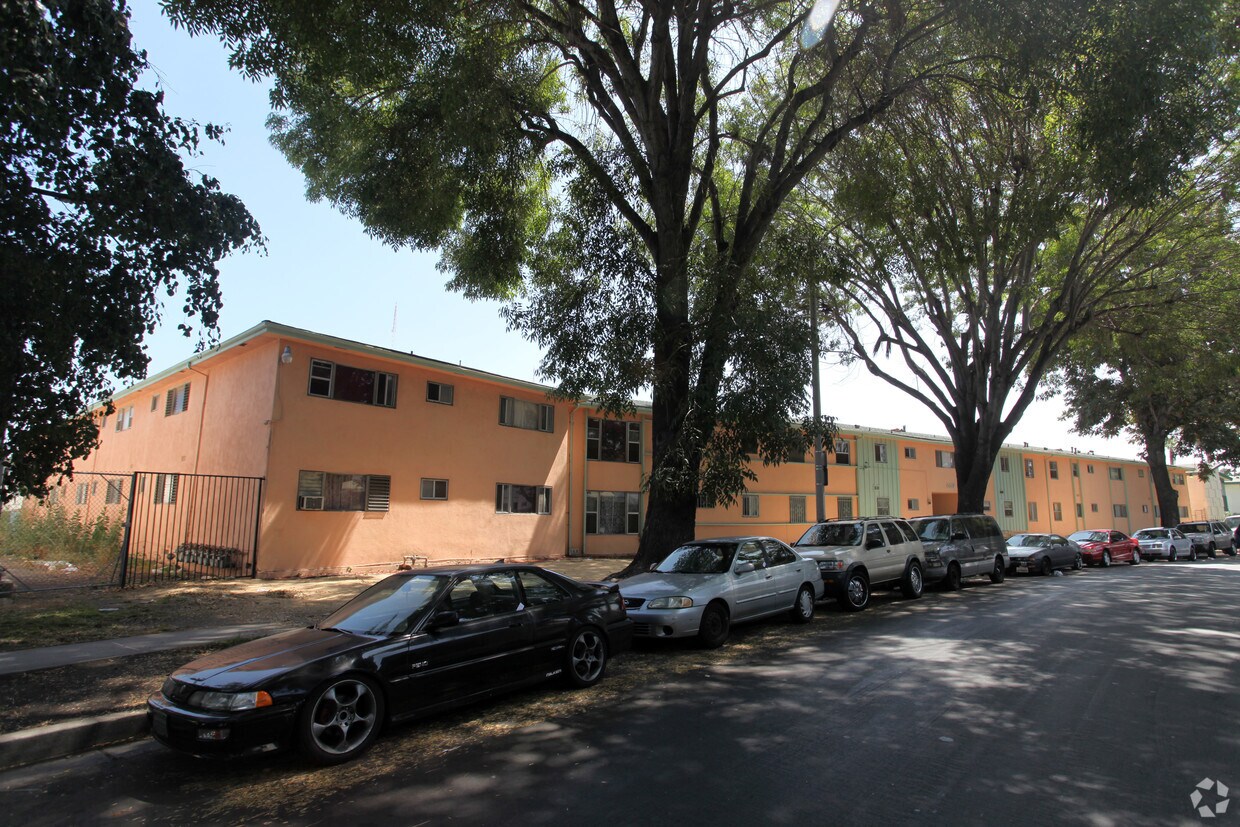 80 Apartments Available for Rent in Baldwin Hills, CA