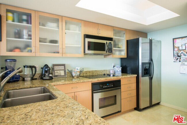 Foto del edificio - 13700 Marina Pointe Dr