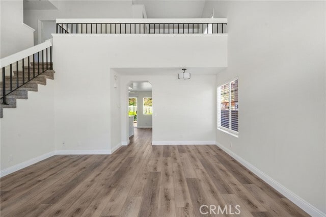 Building Photo - 24351 Kings View