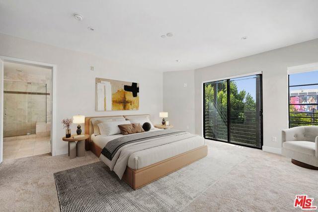 Building Photo - 8788 Shoreham Dr