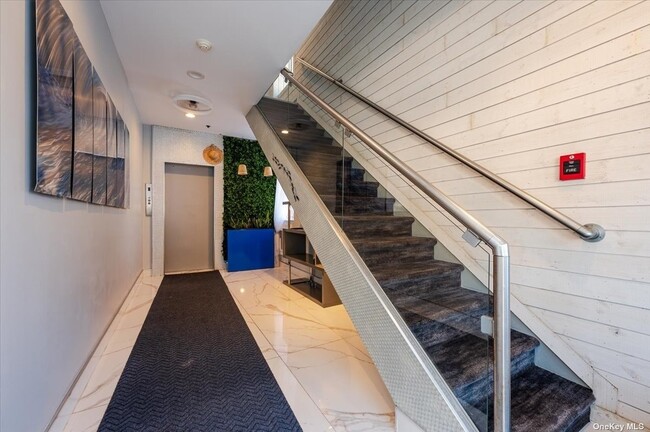 Foto del edificio - 250 Shore Rd