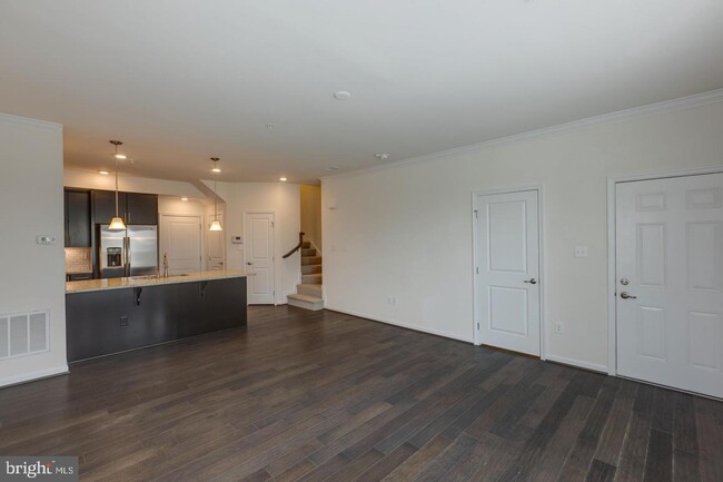 Building Photo - 13750 Atlantis St