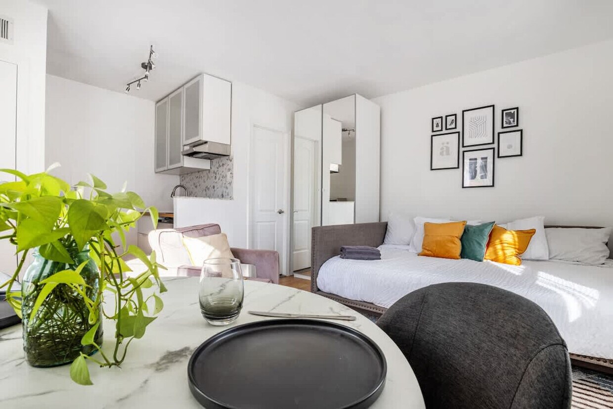 Foto principal - 39-39 55th St