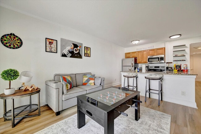 Building Photo - 2506 N Rocky Point Dr