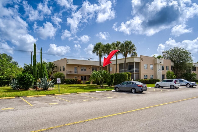 Building Photo - 314 Normandy Ln