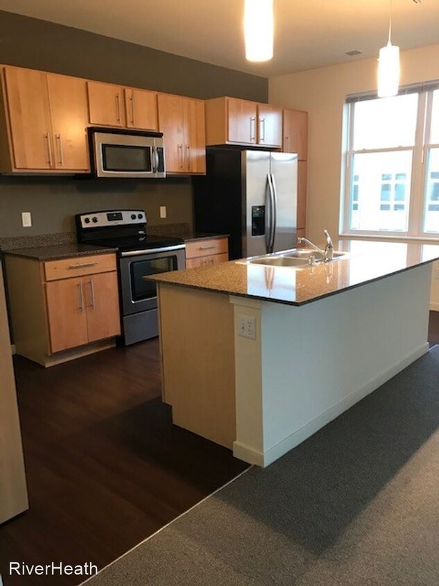 Foto principal - 201 Riverheath Way