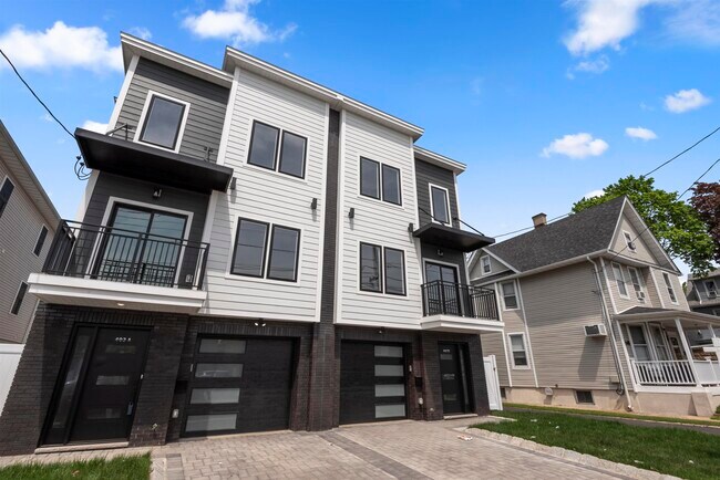Foto del edificio - 403 Maple St