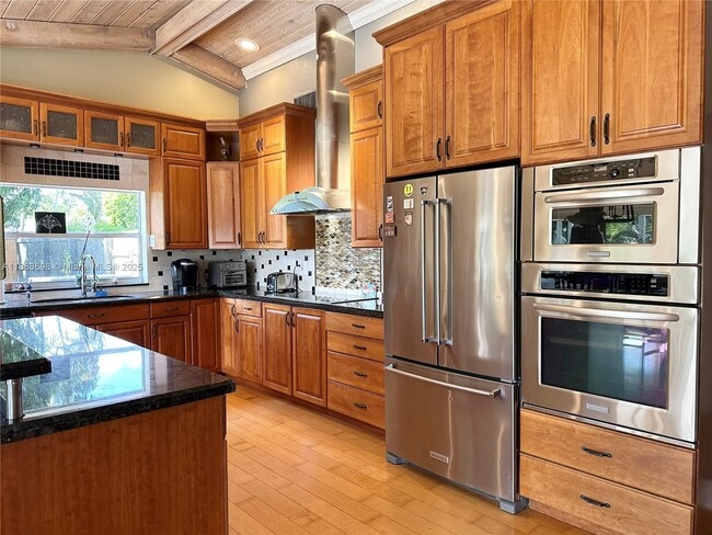Foto del edificio - 960 Bayberry Point Dr