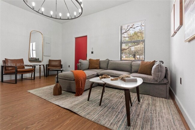 Foto del edificio - 601 SW 1st St