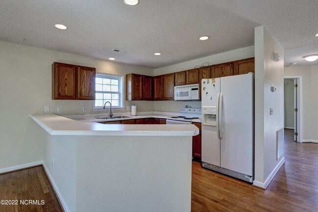 Foto del edificio - 668 Settlers Ln