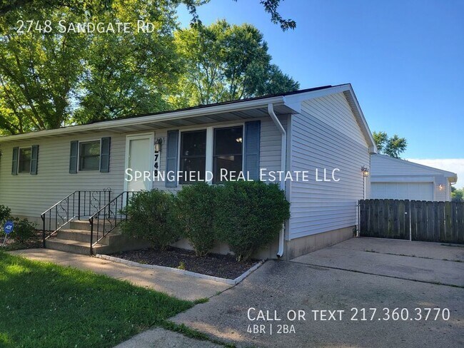 Foto del edificio - 2748 Sandgate Rd