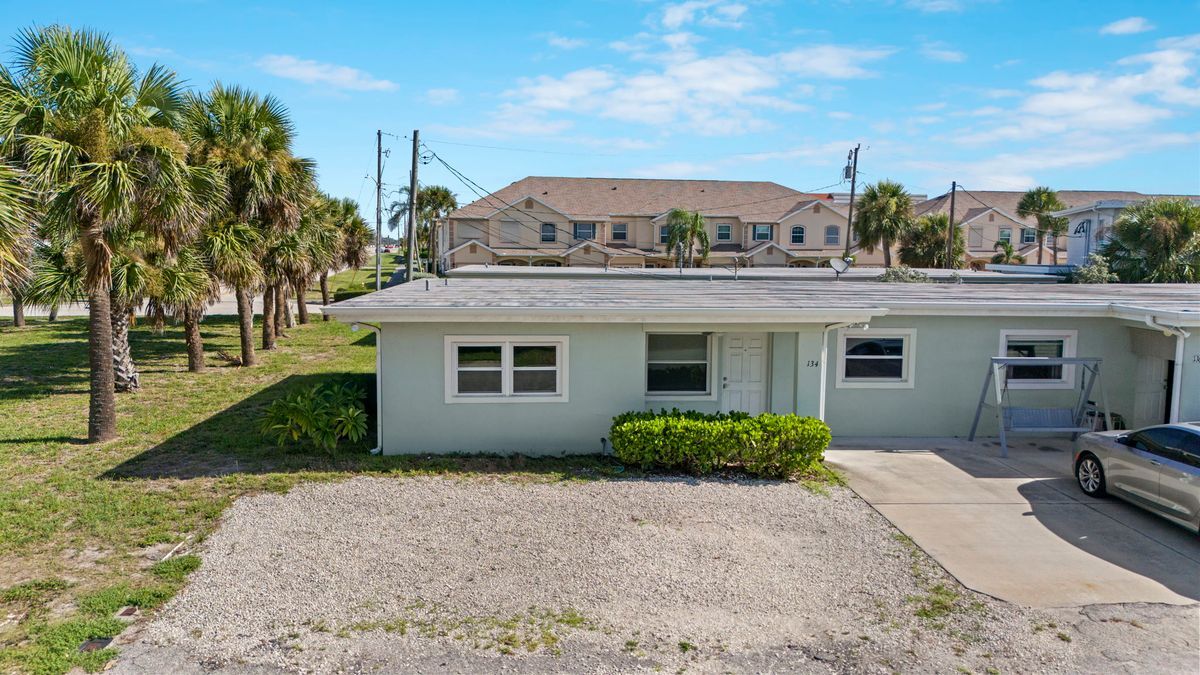 Primary Photo - 134 E Alachua Ln