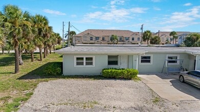 Building Photo - 134 E Alachua Ln